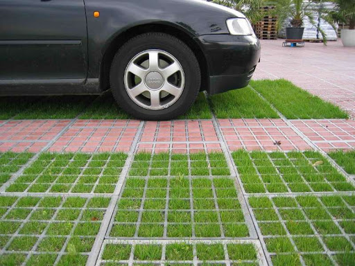 Парковочная или газонная решетка
